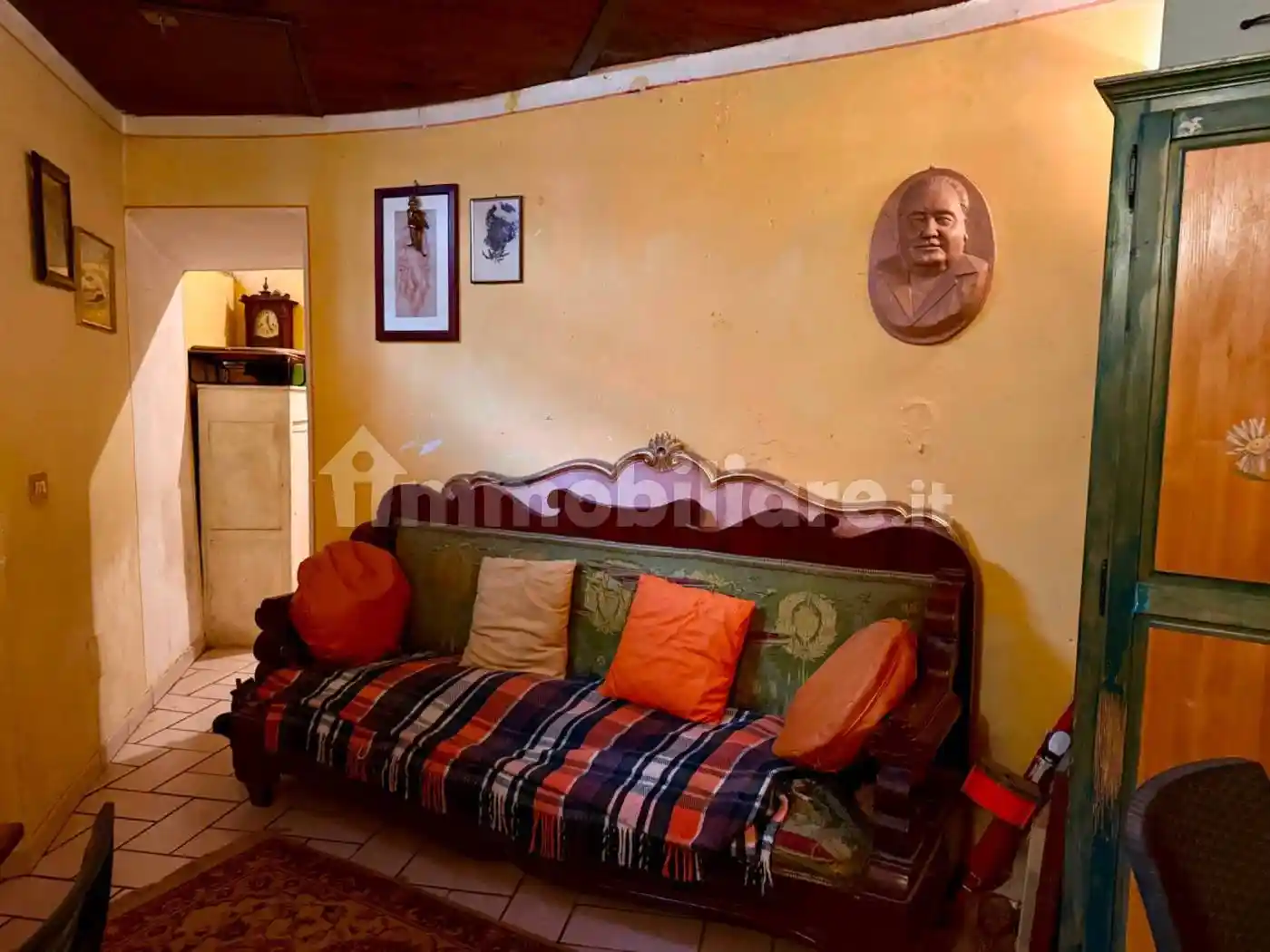 Palazzo - Edificio in vendita a Spoleto