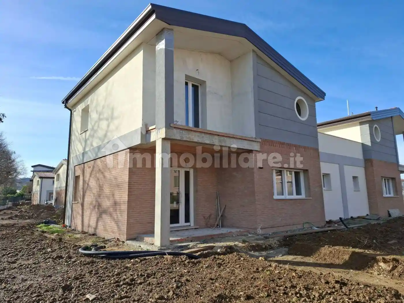 Villa in vendita a Valsamoggia