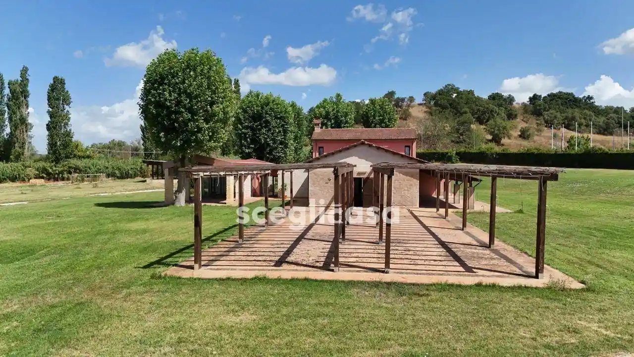 Rustico - Casale in vendita a Roma