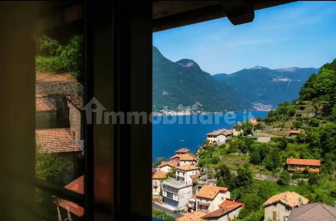 Appartamento in affitto a Pognana Lario