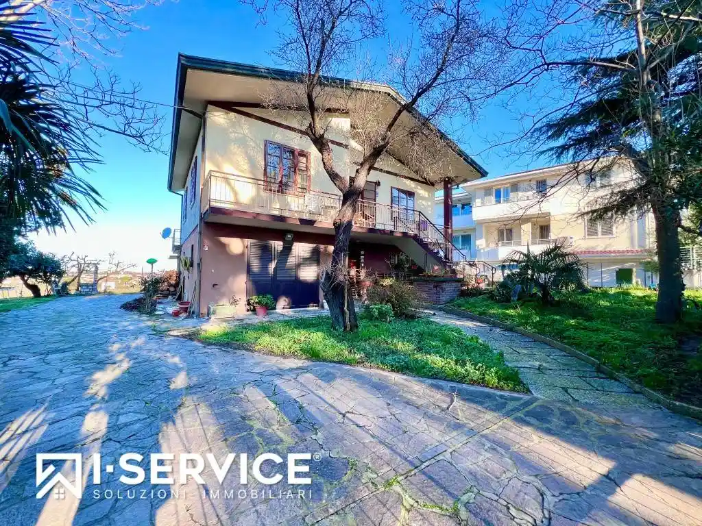 Casa indipendente in vendita a Savignano sul Rubicone