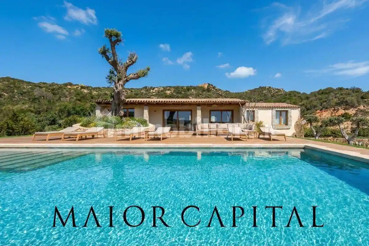 Villa in vendita a Arzachena