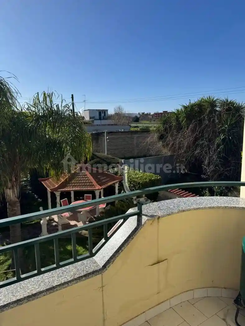 Palazzo - Edificio in vendita a Giugliano in Campania