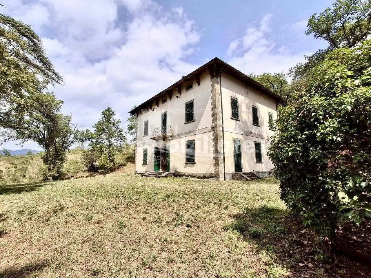 Villa in vendita a Pratovecchio e Stia