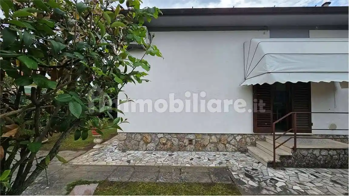 Casa indipendente in vendita a Forte dei Marmi