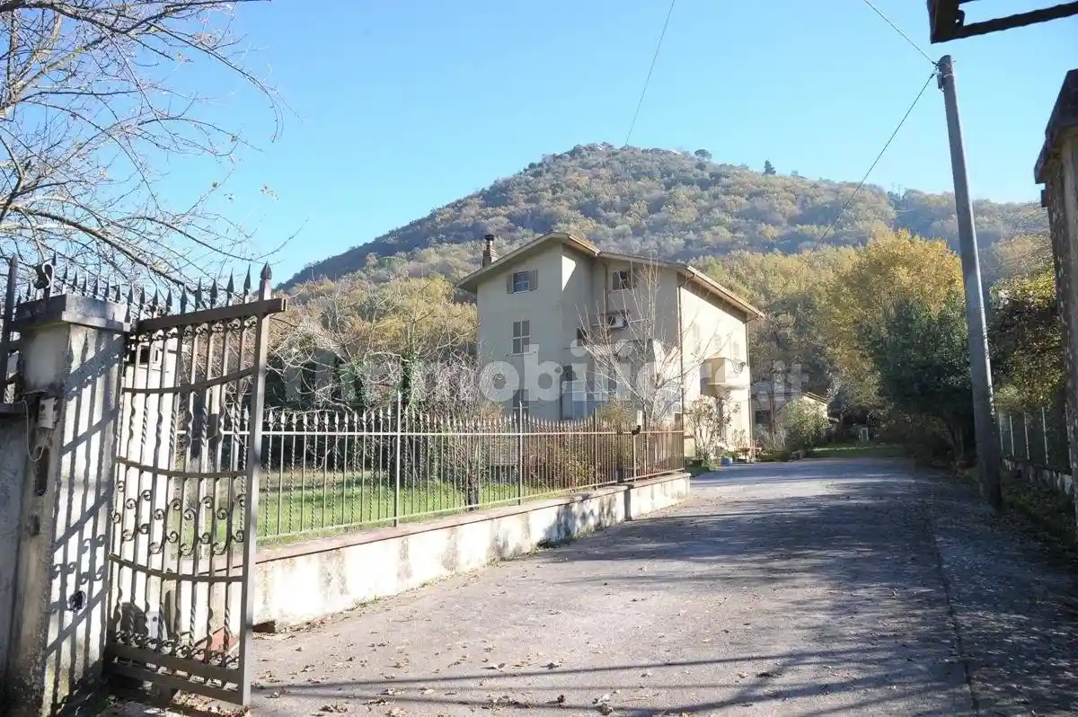 Villa in vendita a Castro dei Volsci