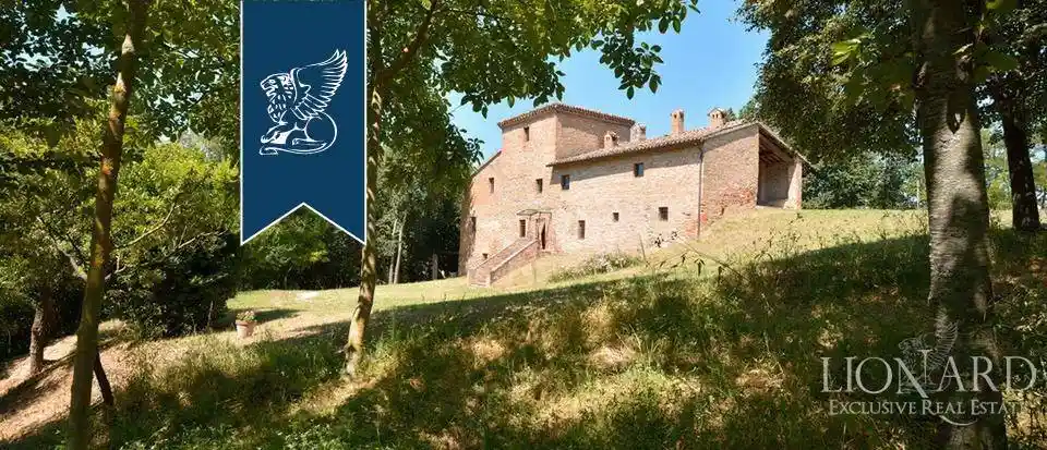Rustico - Casale in vendita a Urbino