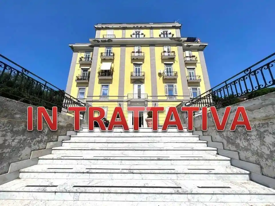 Appartamento in vendita a Napoli