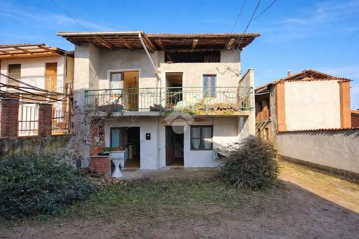 Casa indipendente in vendita a Zubiena