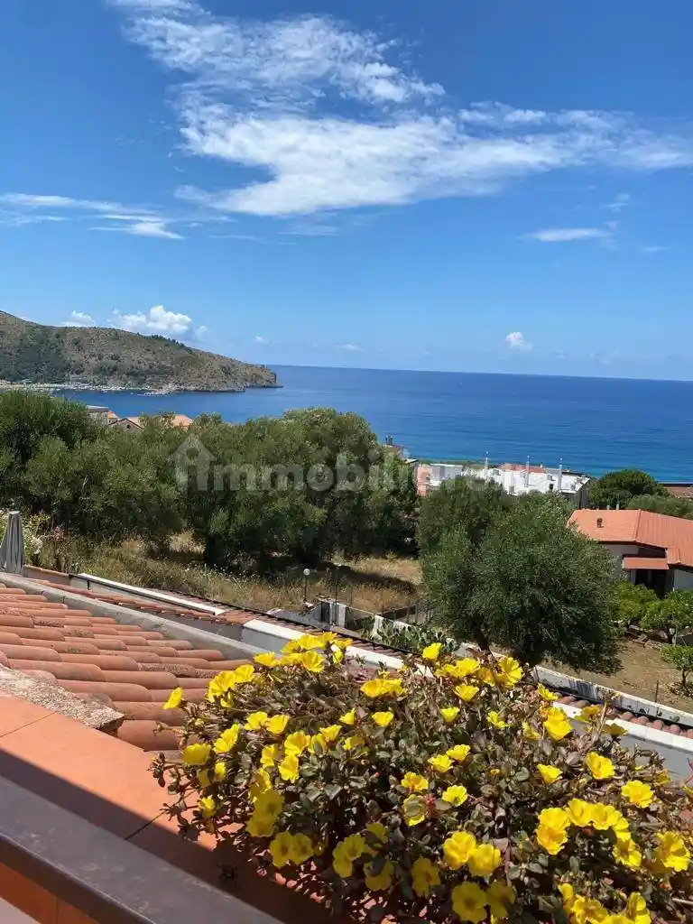 Palazzo - Edificio in vendita a Centola