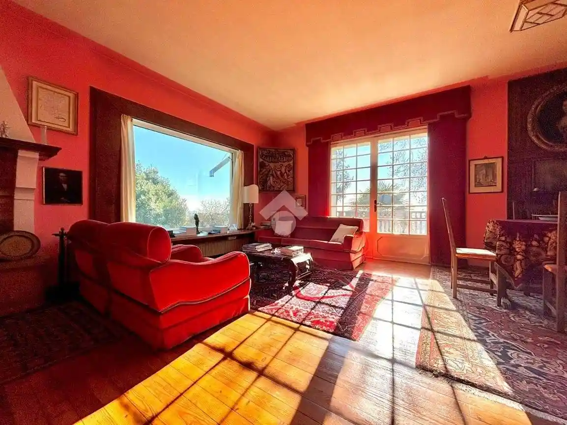 Villa in vendita a Valdobbiadene