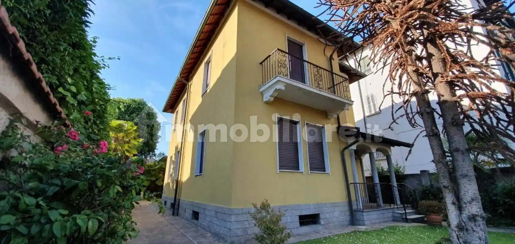 Villa in vendita a Abbiategrasso