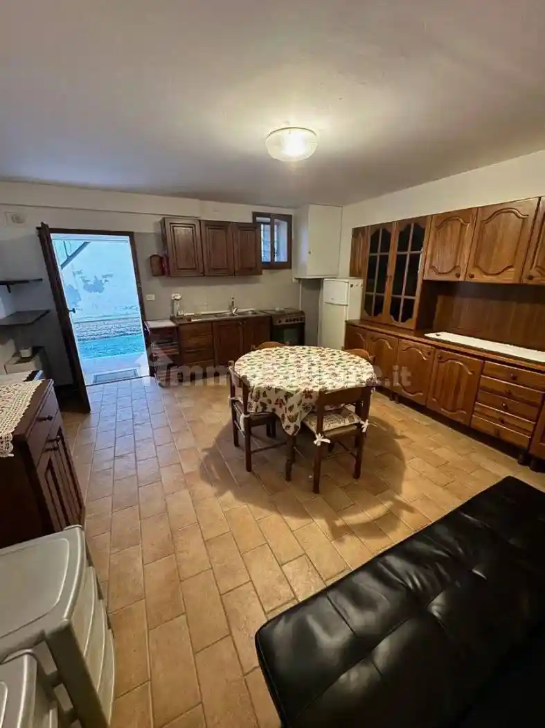 Appartamento in affitto a Assisi