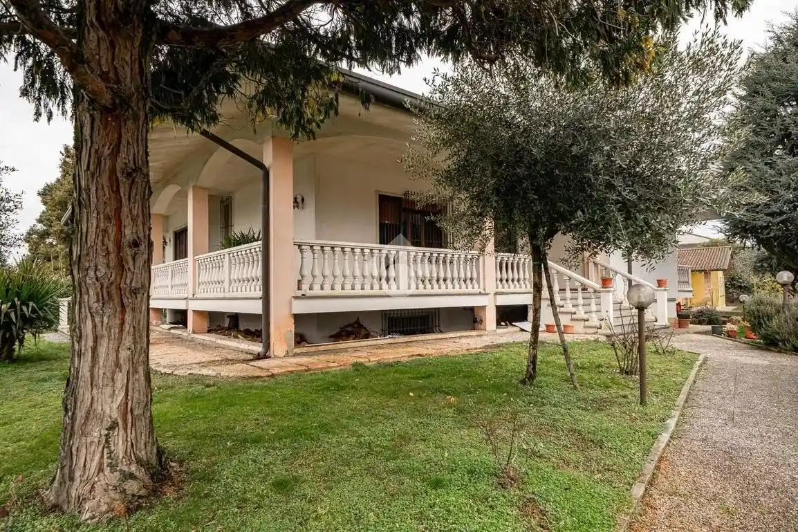 Villa in vendita a Roverchiara