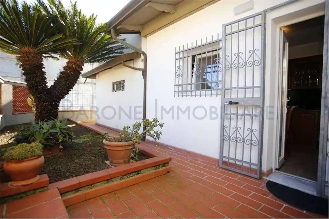 Villa in vendita a Carrara