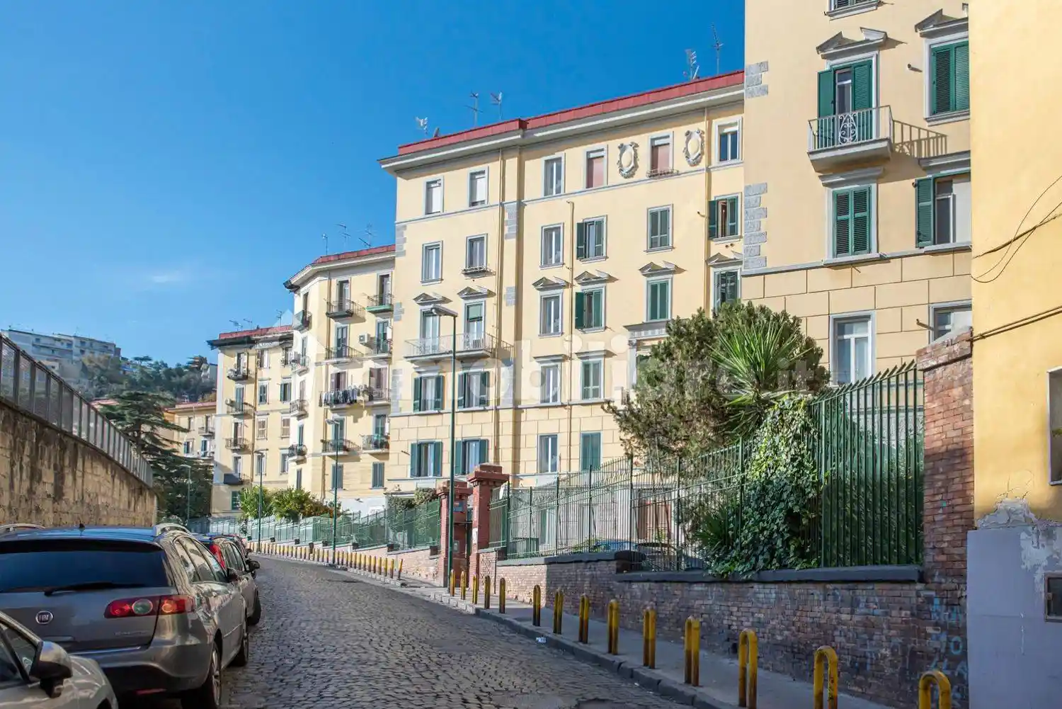 Appartamento in vendita a Napoli