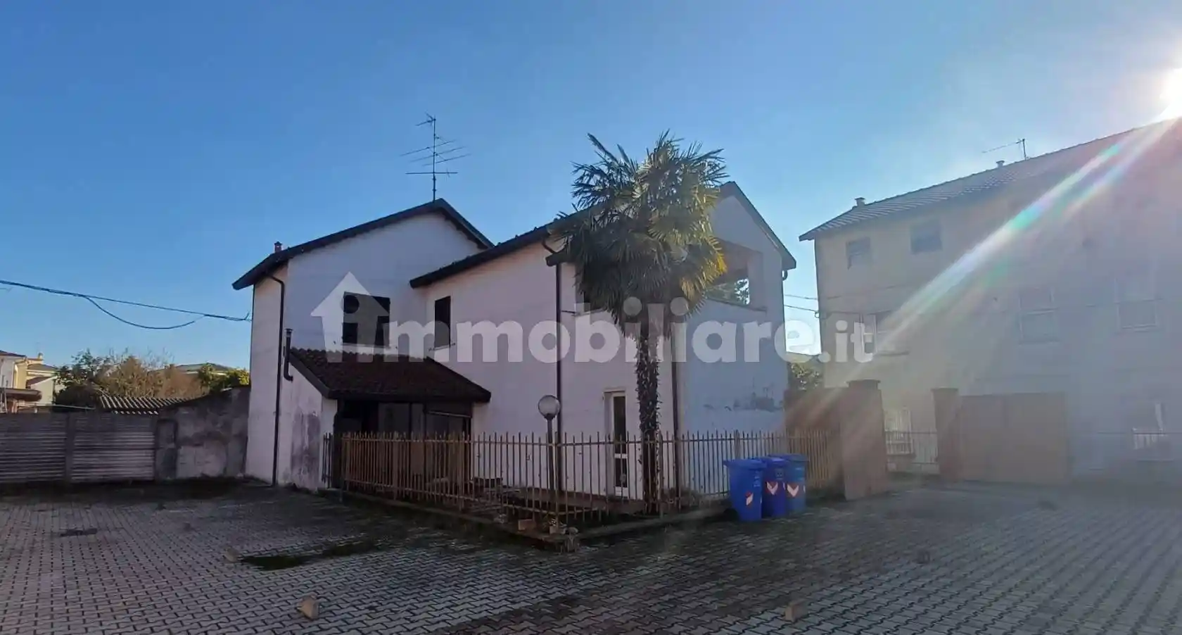 Villa in vendita a Galliate