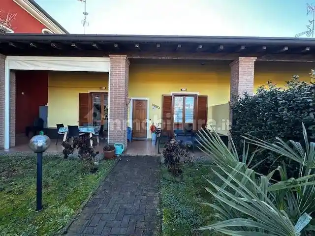 Villa in vendita a Cressa