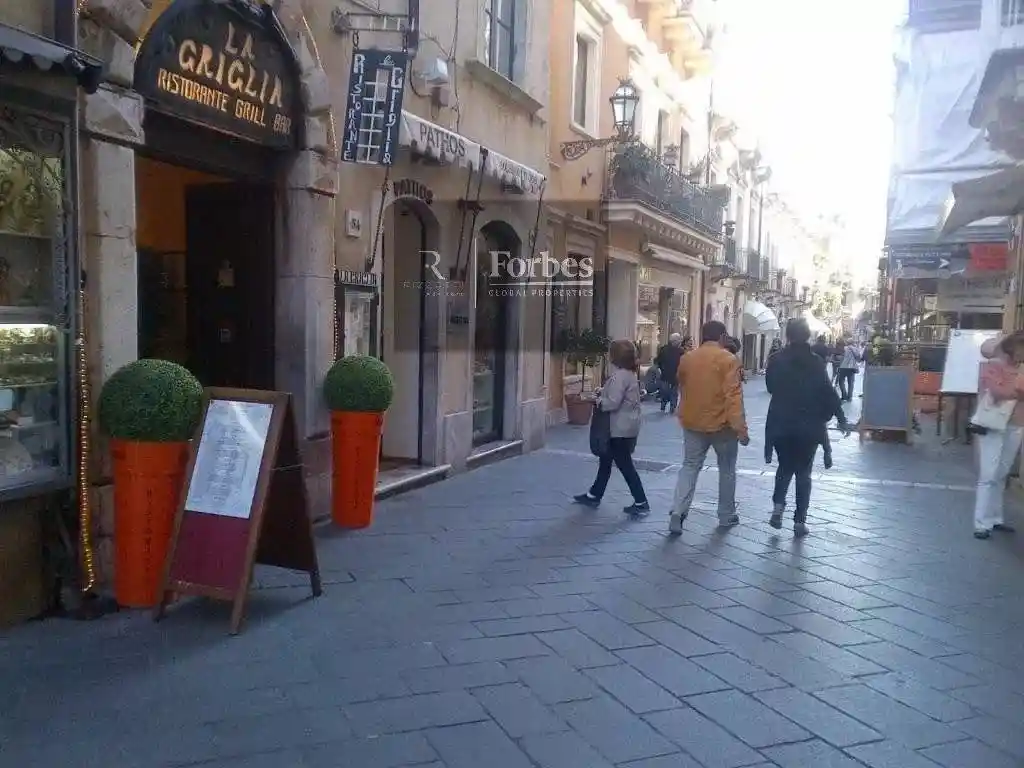 Appartamento in vendita a Taormina