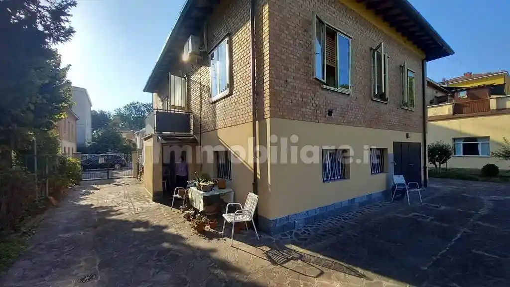 Casa indipendente in vendita a Modena