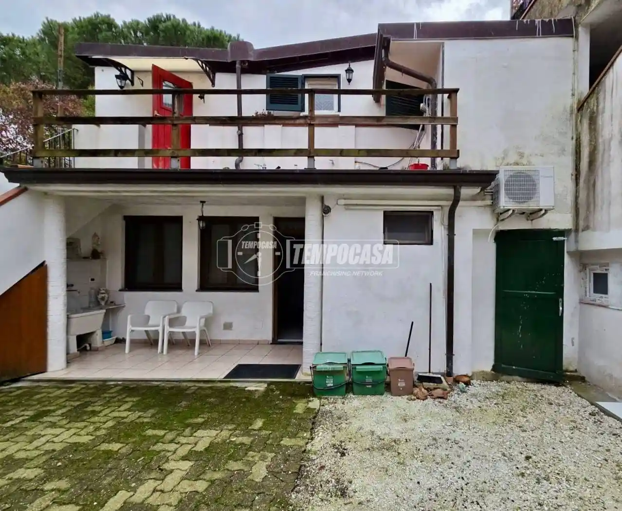 Casa indipendente in vendita a Massa