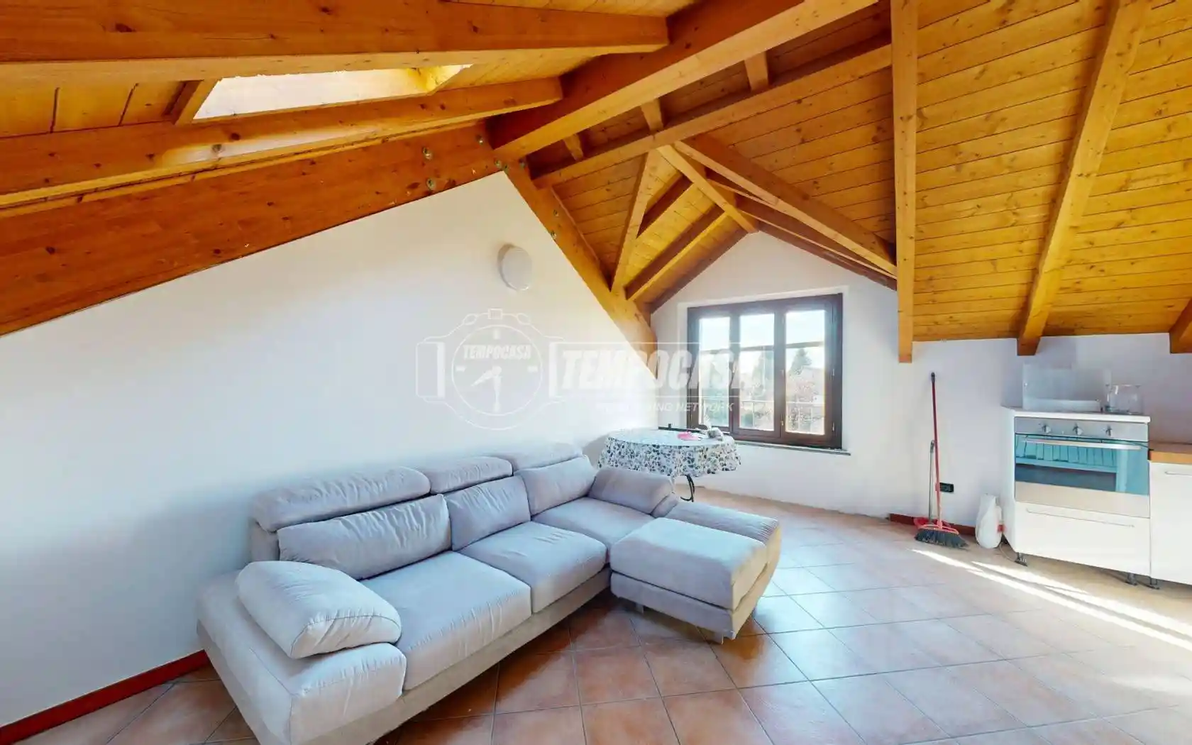 Appartamento in vendita a Lazzate