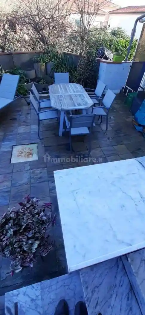 Casa indipendente in vendita a Carrara