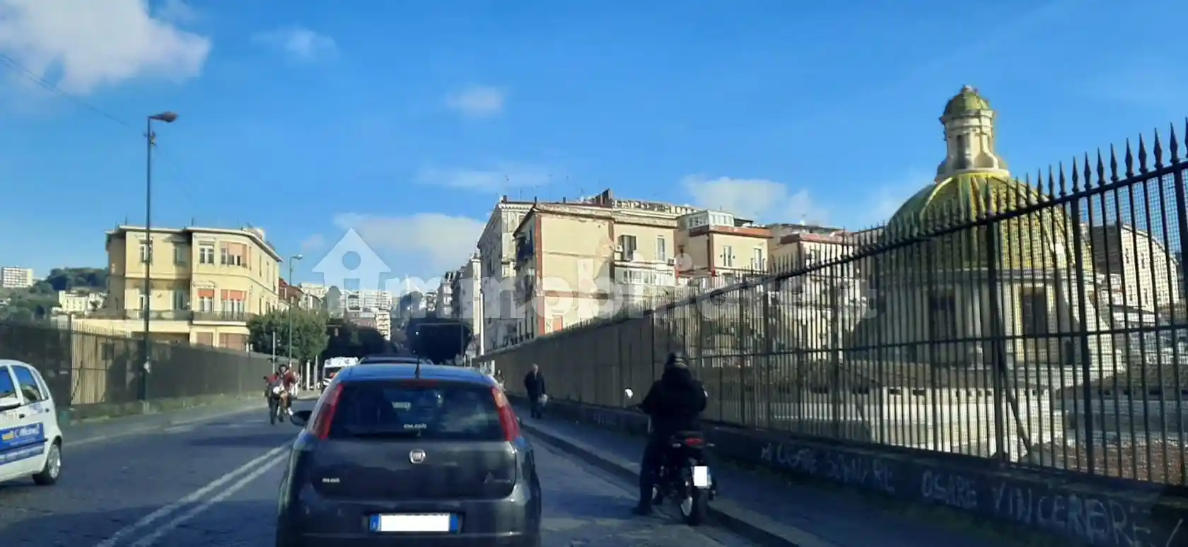 Appartamento in vendita a Napoli