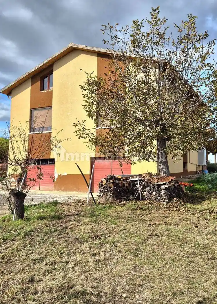 Rustico - Casale in vendita a San Costanzo