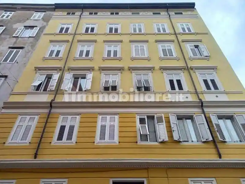 Appartamento in vendita a Trieste