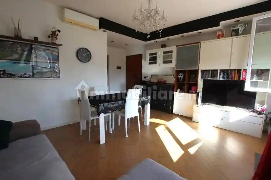 Appartamento in vendita a Calderara di Reno