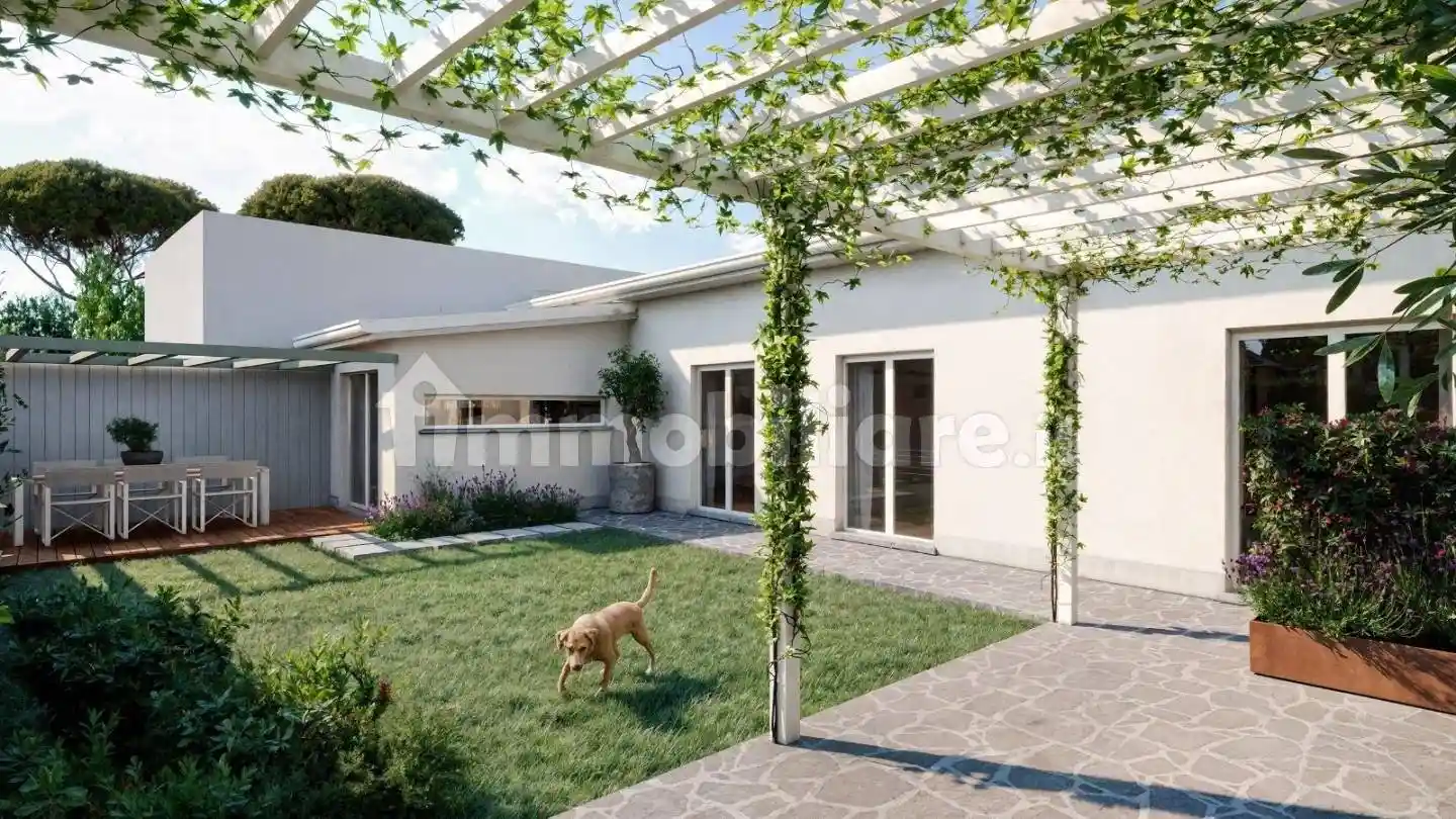 Casa indipendente in vendita a Montignoso