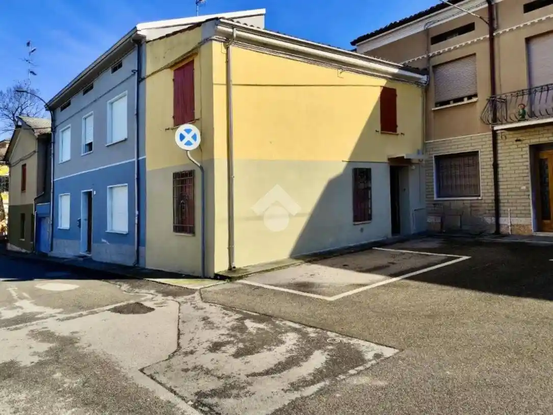 Casa indipendente in vendita a Luzzara