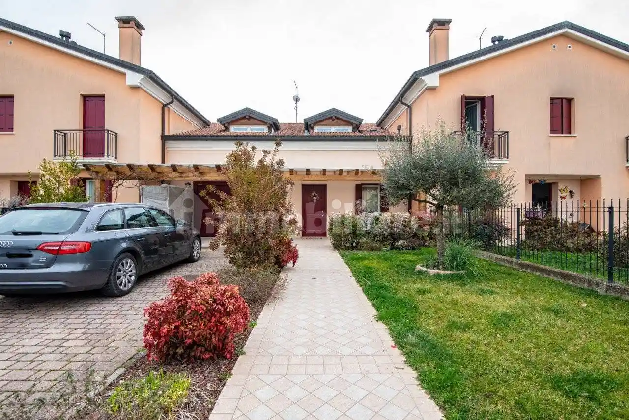 Villetta a schiera in vendita a Villa del Conte