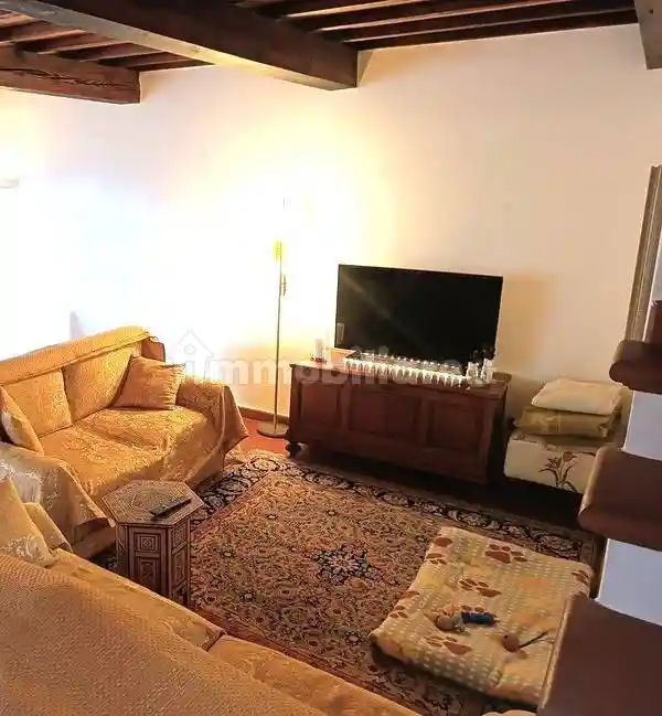 Casa indipendente in vendita a Carmignano