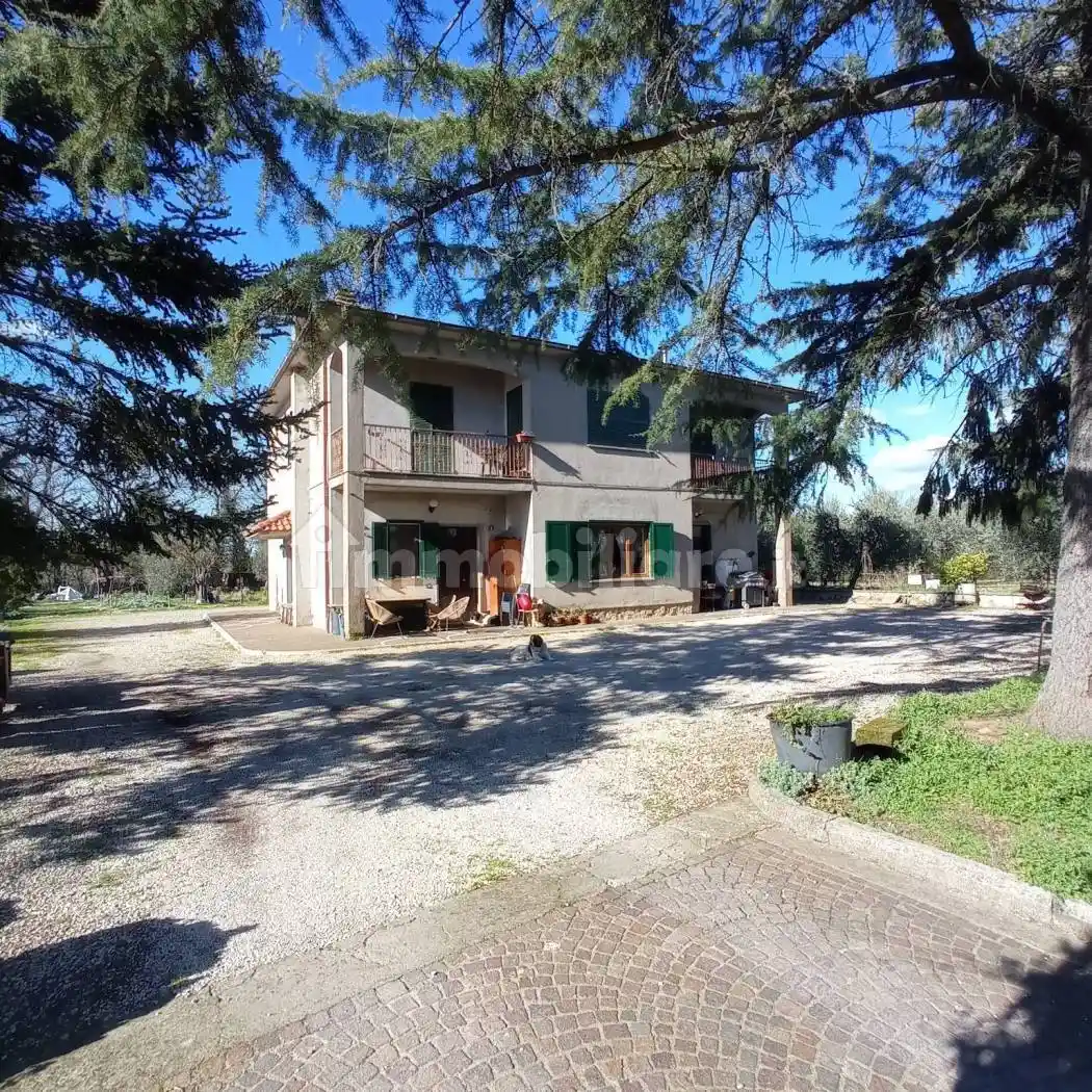 Appartamento in vendita a Castiglione in Teverina