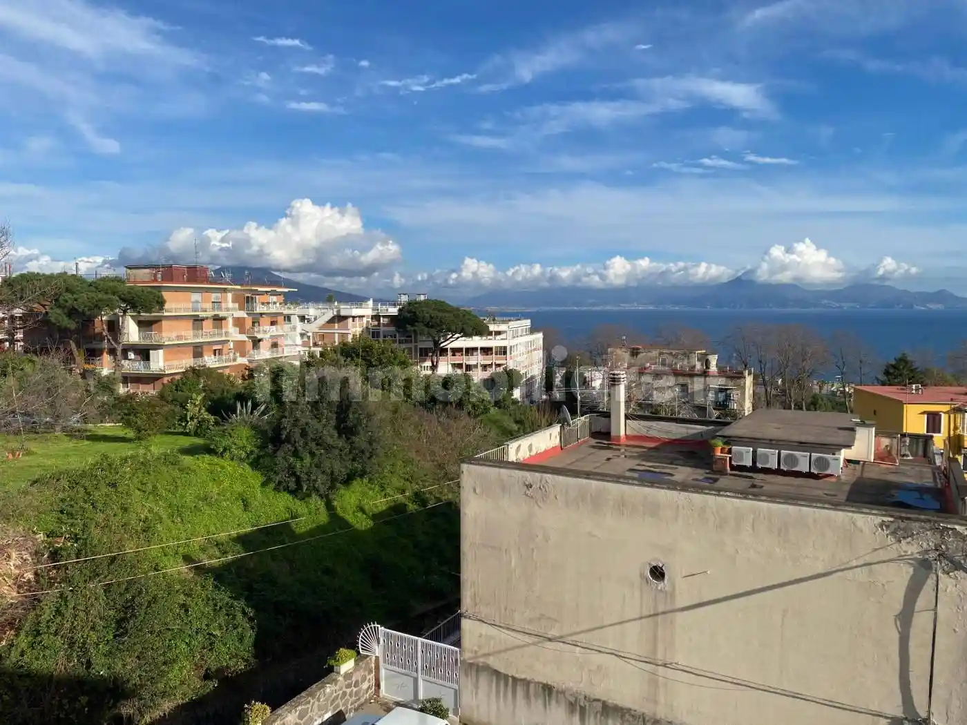 Appartamento in affitto a Napoli