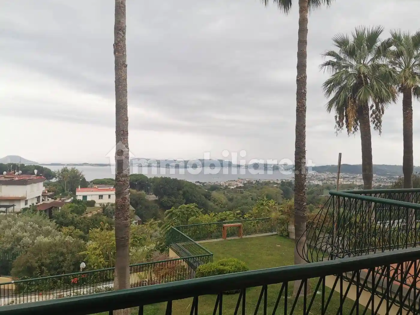 Appartamento in vendita a Pozzuoli