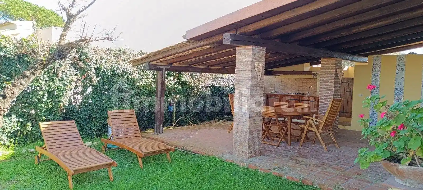 Villa in affitto a Latina