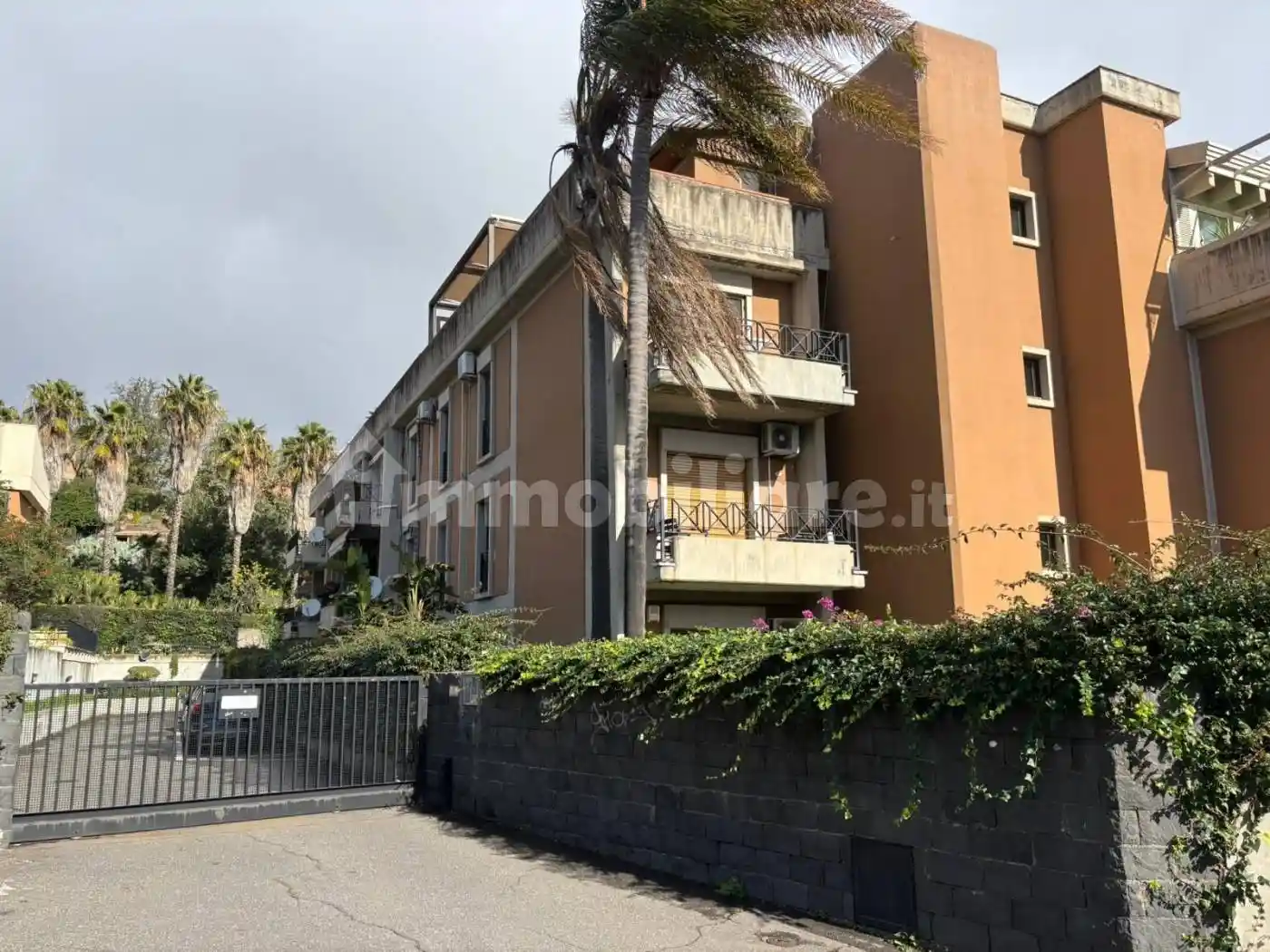 Appartamento in affitto a Tremestieri Etneo