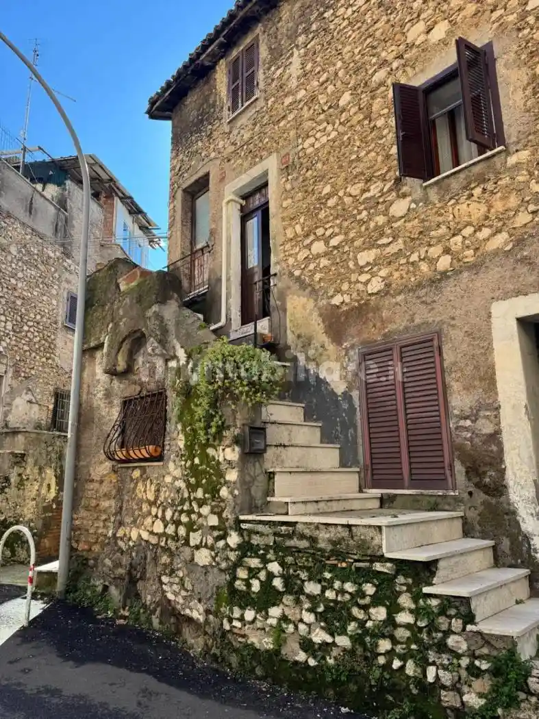 Appartamento in vendita a Marcellina