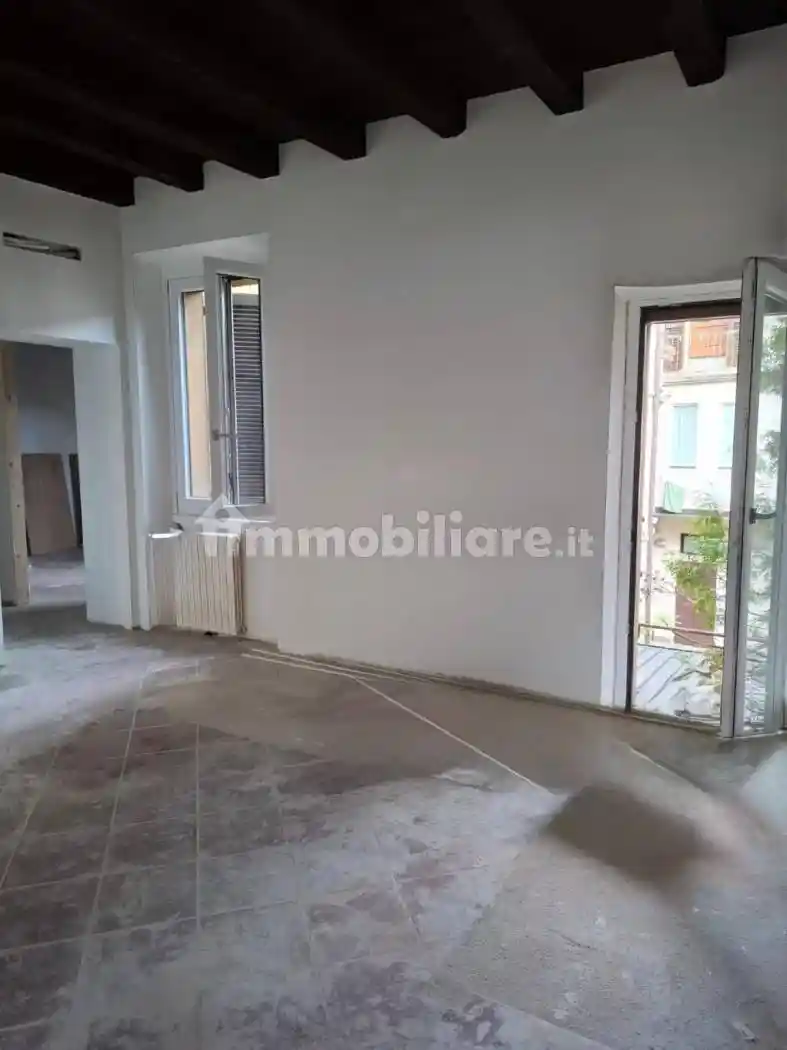 Appartamento in vendita a Vimercate