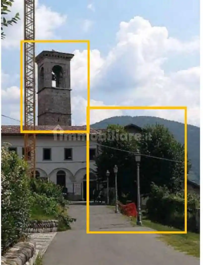 Palazzo - Stabile in vendita a Albino