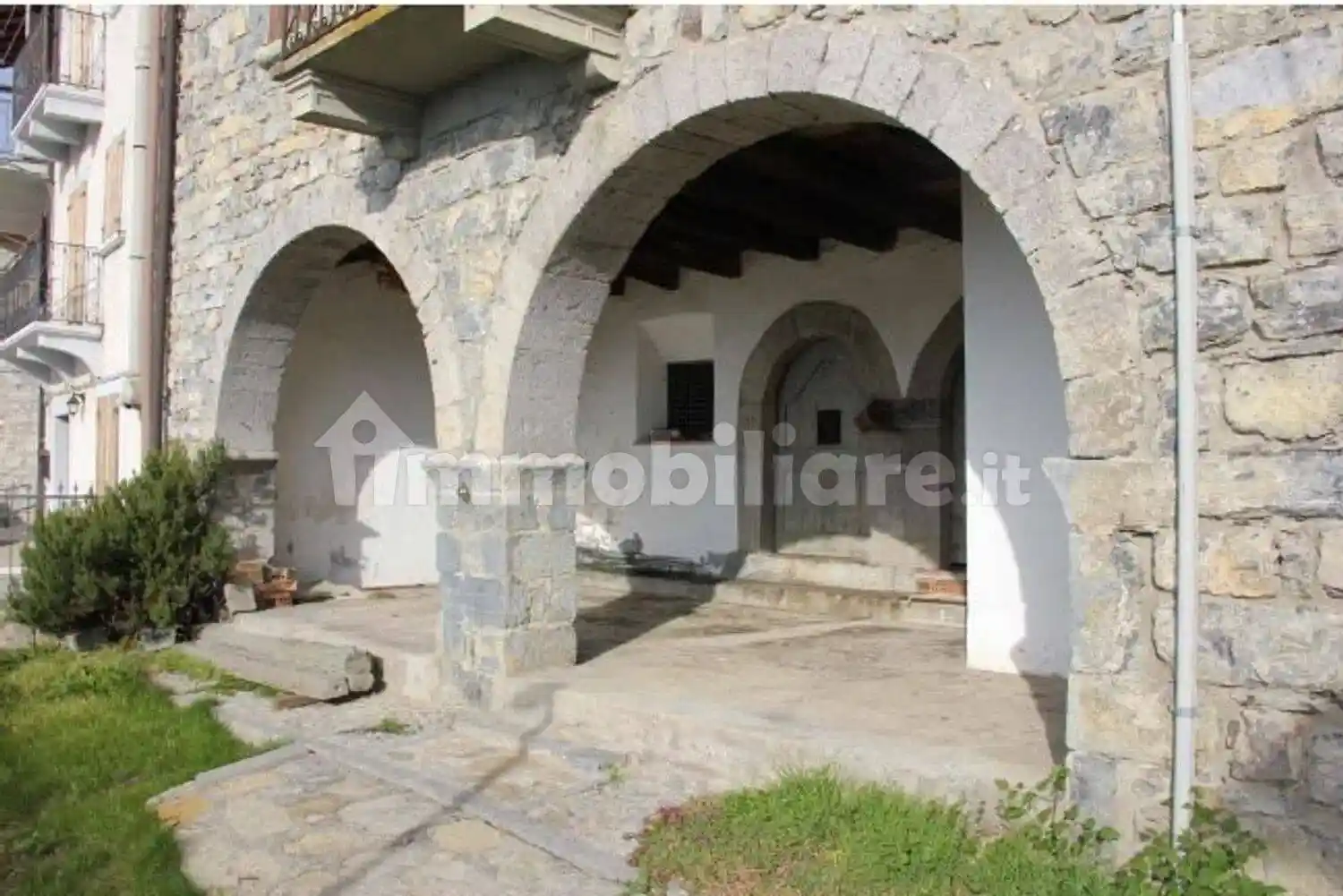 Villa in vendita a Costa Serina