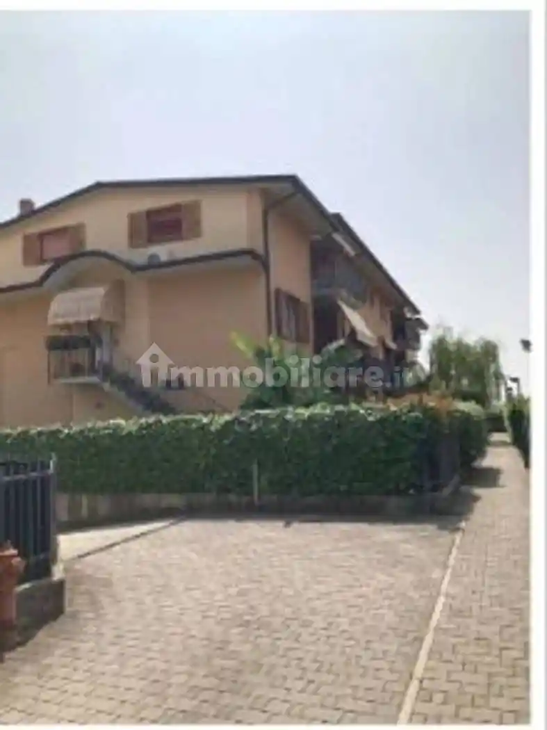 Appartamento in vendita a Azzano San Paolo