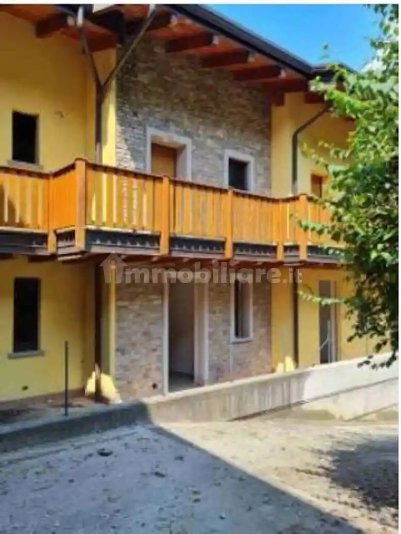 Appartamento in vendita a San Giovanni Bianco