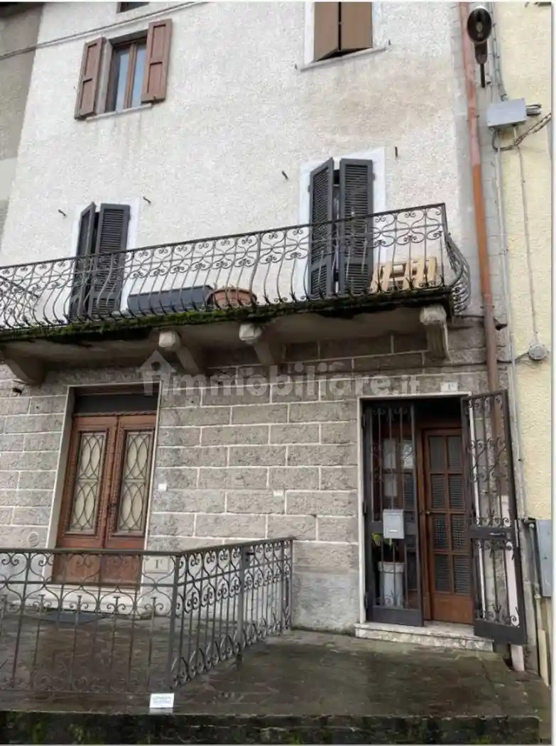 Appartamento in vendita a Sant'Omobono Terme