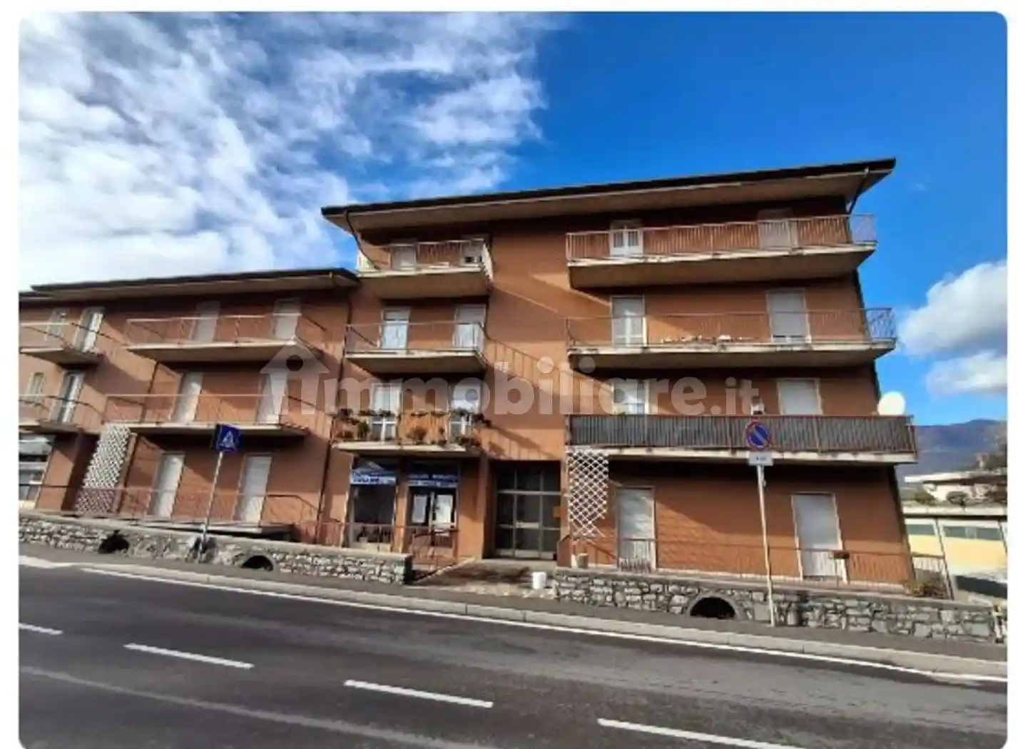 Appartamento in vendita a Leffe