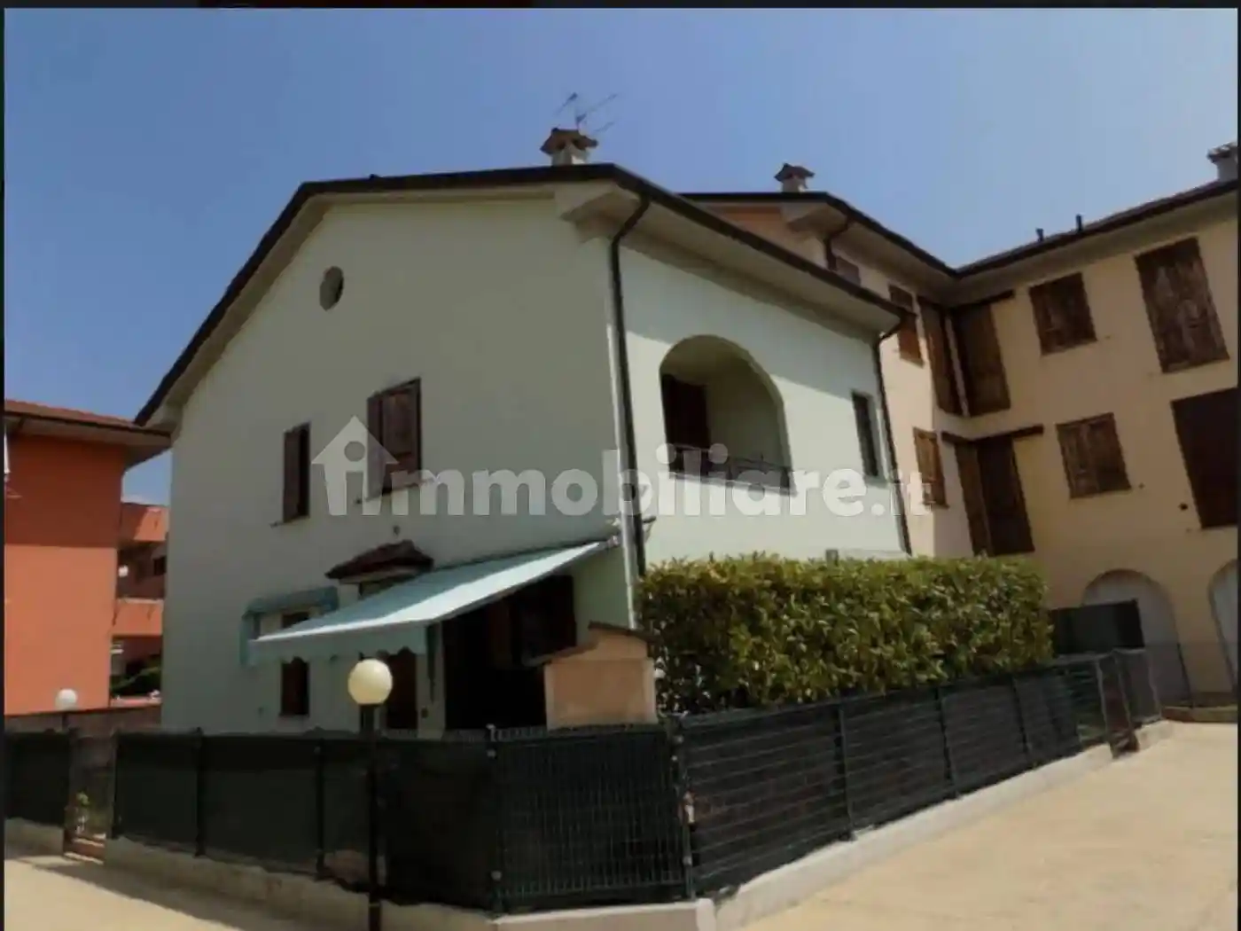 Appartamento in vendita a Bonate Sotto