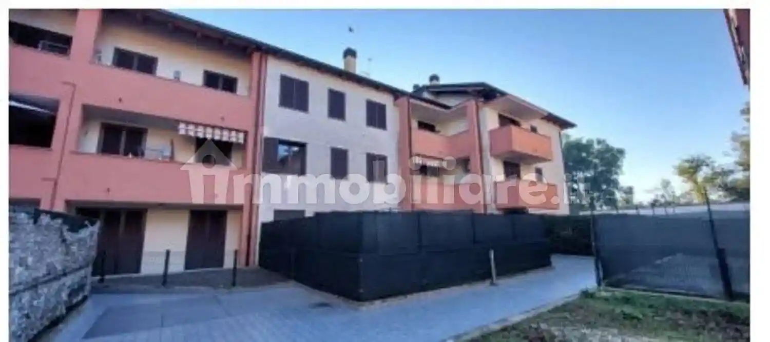 Appartamento in vendita a Casirate d'Adda